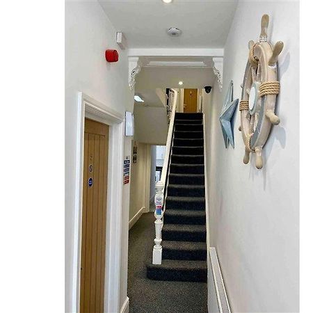 Oyo Hillcrest Studio Apartments Cleethorpes Zewnętrze zdjęcie